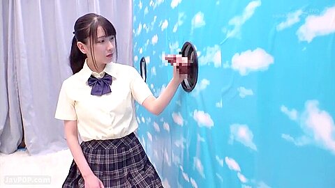 250222ちんぽ当てるエロ遊びが話題e4