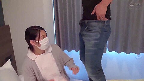 250523天使っぽいスケベ看護師とズコバコg2